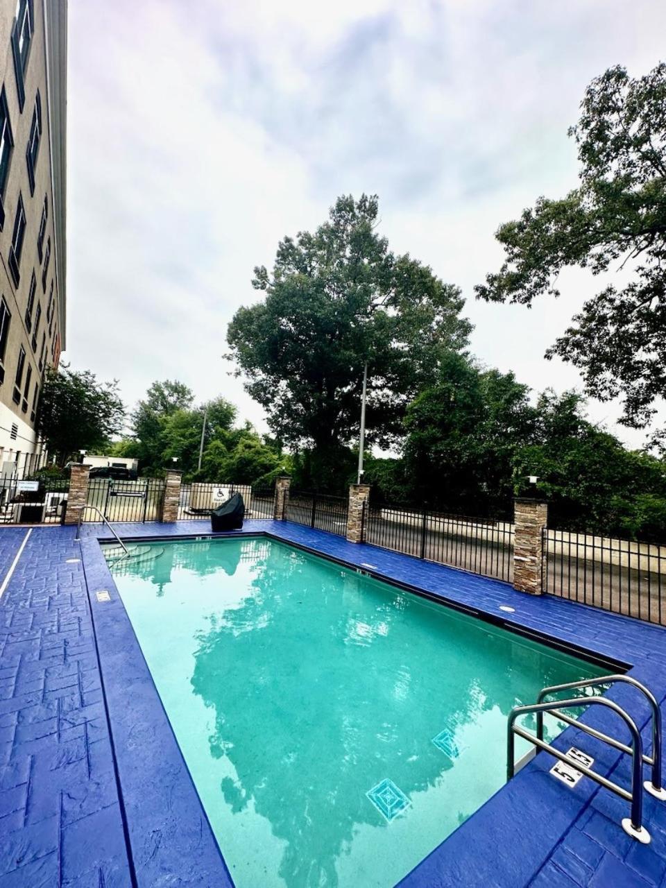 Holiday Inn Express & Suites Mobile West I-10 By Ihg Tillmans Corner Exteriér fotografie