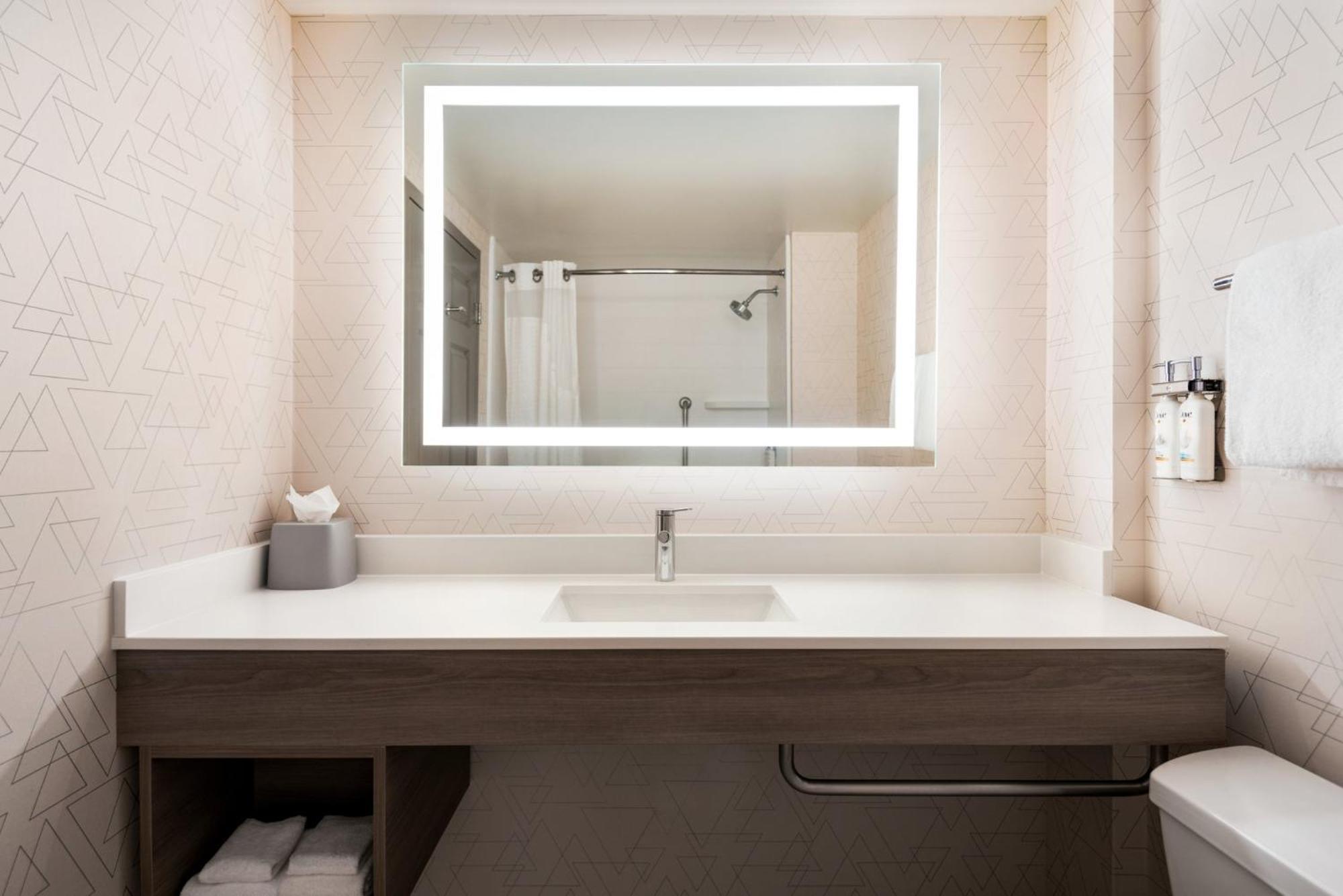 Holiday Inn Express & Suites Mobile West I-10 By Ihg Tillmans Corner Exteriér fotografie