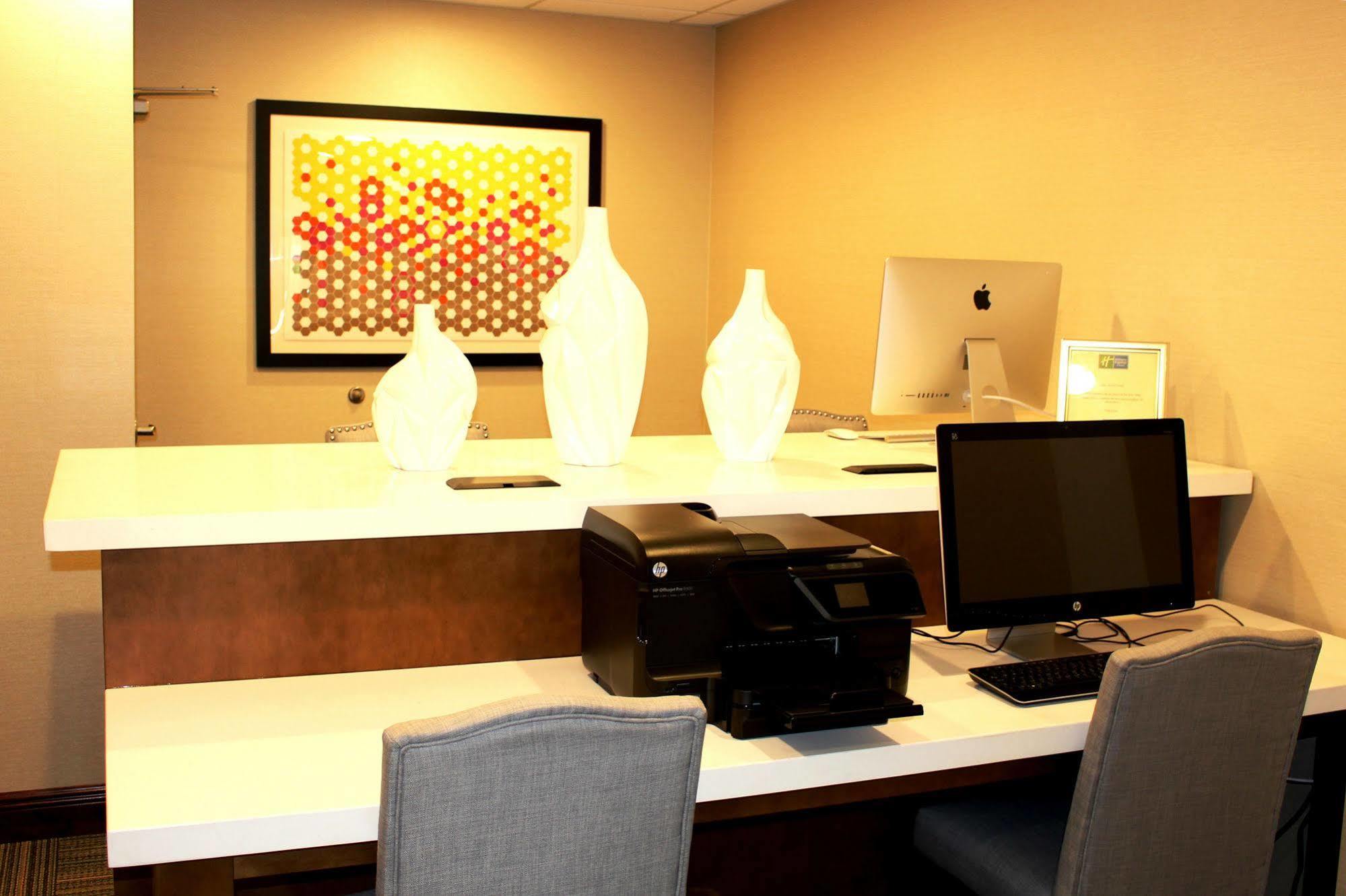 Holiday Inn Express & Suites Mobile West I-10 By Ihg Tillmans Corner Exteriér fotografie
